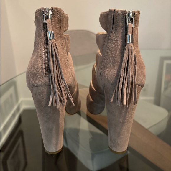 Marc Fisher Heels - Picture 2 of 6